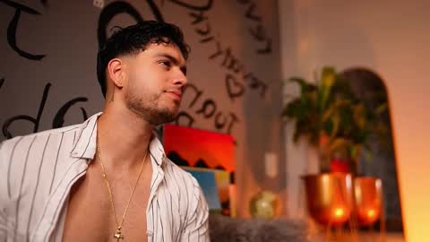 kevin online show from November 2025 12:00:01 AM