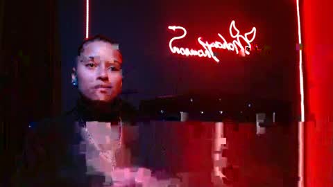 Noha Thomson online show from April 2026 11:06:01 PM