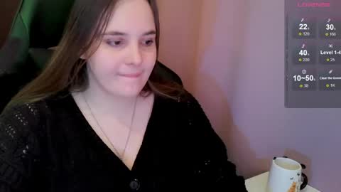 noir_ember_ online show from April 2026 07:58:02 PM