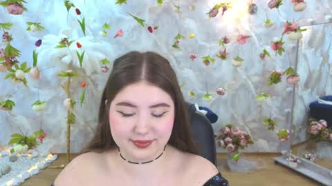 noirwhisper online show from April 2026 06:22:01 PM