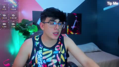 Snapshot of nolan_twink chatting on December 2024 11:46:01 PM Nolan online show from December 2024 11:46:01 PM