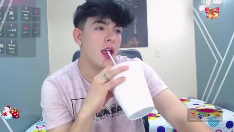 Snapshot of nolan_twink chatting on December 2024 05:55:01 PM Nolan online show from December 2024 05:55:01 PM