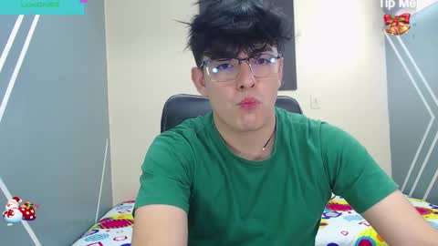 Snapshot of nolan_twink chatting on December 2024 06:09:02 PM Nolan online show from December 2024 06:09:02 PM