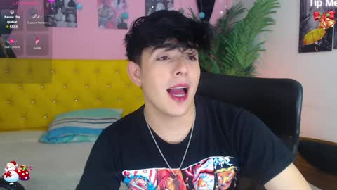 Snapshot of nolan_twink chatting on December 2024 06:03:02 PM Nolan online show from December 2024 06:03:02 PM