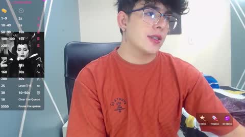 Snapshot of nolan_twink chatting on January 2025 05:37:01 PM Nolan online show from January 2025 05:37:01 PM