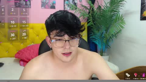 Snapshot of nolan_twink chatting on February 2025 09:52:01 PM Nolan online show from February 2025 09:52:01 PM