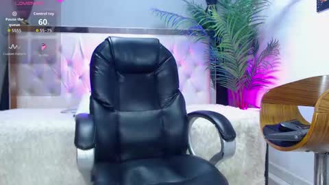 Snapshot of nolan_twink chatting on September 2025 07:03:02 PM Nolan online show from September 2025 07:03:02 PM