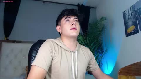 Snapshot of nolan_twink chatting on September 2025 05:57:01 PM Nolan online show from September 2025 05:57:01 PM
