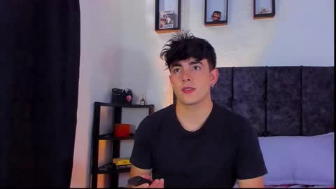 Snapshot of nolan_twink chatting on October 2025 07:59:01 PM Nolan online show from October 2025 07:59:01 PM
