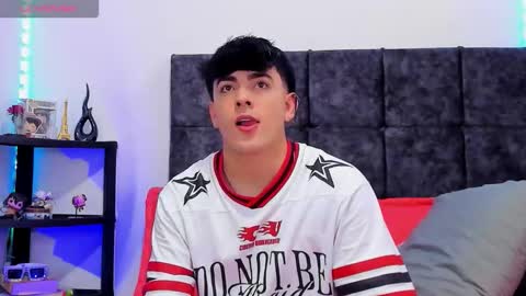 Nolan  online show from February 2026 06:15:01 PM