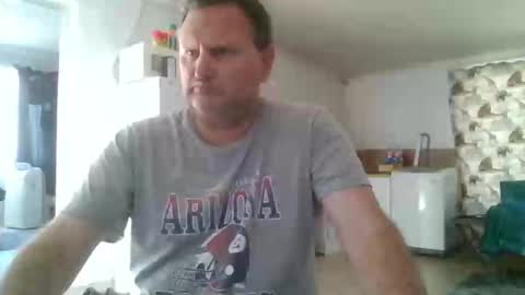 Snapshot of nollie244 chatting on April 2026 08:37:01 AM Nollie online show from April 2026 08:37:01 AM