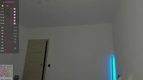 Rina Rabbit online show from November 2025 09:14:02 PM