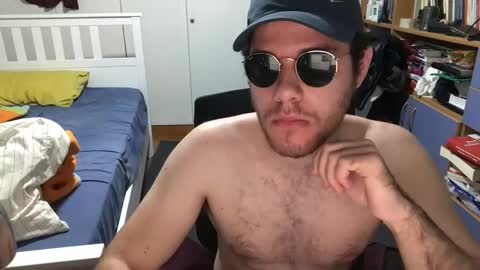 Snapshot of nongay379444 chatting on December 2024 04:17:01 PM nongay379444 online show from December 2024 04:17:01 PM