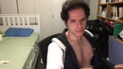 Snapshot of nongay379444 chatting on January 2025 06:38:01 PM nongay379444 online show from January 2025 06:38:01 PM