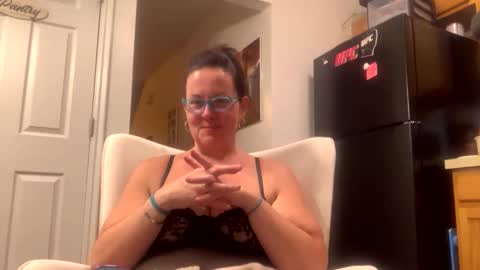 NoNipsAllDrip online show from May 2026 04:43:02 AM