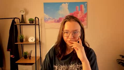 NOORA online show from October 2025 01:03:02 AM