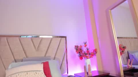 Nora Da Silva online show from October 2025 01:31:01 AM