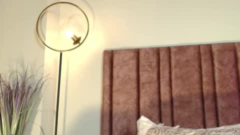 Nora Da Silva online show from November 2025 04:58:02 PM