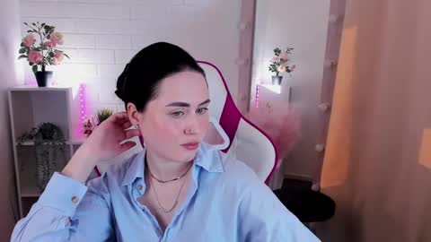 Snapshot of noralumi chatting on April 2026 06:41:02 AM Nora online show from April 2026 06:41:02 AM