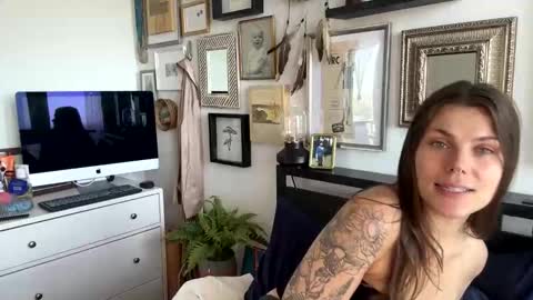 Nordic Belle online show from June 2026 03:03:02 PM