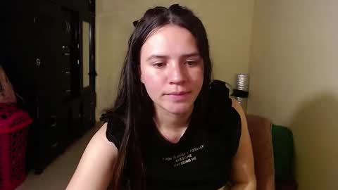 Snapshot of noreen_ chatting on February 2025 08:34:01 PM noreen_ online show from February 2025 08:34:01 PM