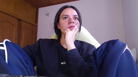 Snapshot of noreen_ chatting on March 2026 03:31:01 PM noreen_ online show from March 2026 03:31:01 PM