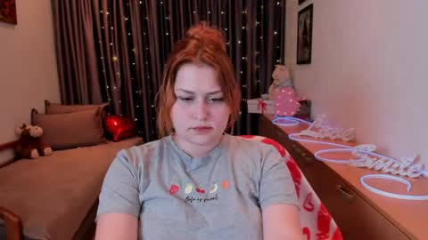 Snapshot of nortystaar chatting on May 2026 07:43:01 PM NORA online show from May 2026 07:43:01 PM