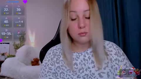 Snapshot of not_nakedcat chatting on December 2025 07:52:01 PM hi glad to chat online show from December 2025 07:52:01 PM