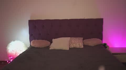 Snapshot of notamericanpie23 chatting on December 2024 05:33:02 PM Tina online show from December 2024 05:33:02 PM