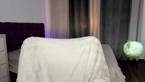 Snapshot of notamericanpie23 chatting on November 2025 09:03:01 PM Tina online show from November 2025 09:03:01 PM