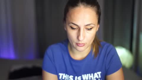 Snapshot of notamericanpie23 chatting on December 2025 09:32:02 PM Tina online show from December 2025 09:32:02 PM