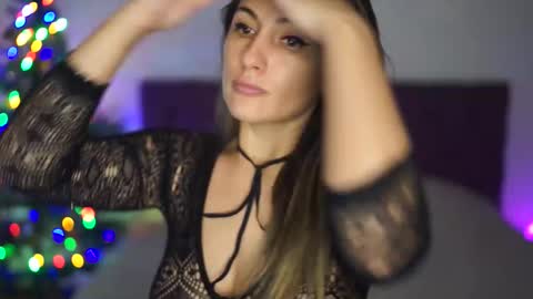 Snapshot of notamericanpie23 chatting on December 2025 08:16:02 PM Tina online show from December 2025 08:16:02 PM