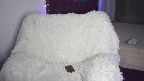 Snapshot of notamericanpie23 chatting on January 2026 11:20:02 PM Tina online show from January 2026 11:20:02 PM