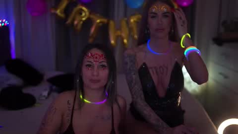 Snapshot of notamericanpie23 chatting on January 2026 10:15:01 PM Tina online show from January 2026 10:15:01 PM