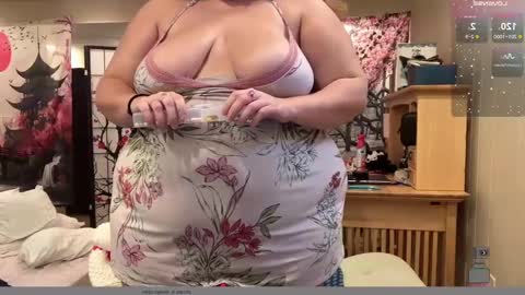 Snapshot of noturbabymoms chatting on September 2025 01:36:01 PM NotUrBabyMoms online show from September 2025 01:36:01 PM