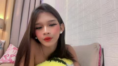 nova_licious online show from May 2026 12:35:02 PM