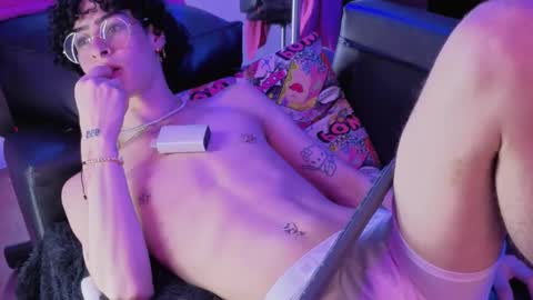 Nova Salvatore online show from February 2026 06:22:01 AM