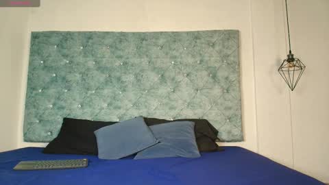 Snapshot of nova_snow chatting on October 2025 07:43:01 PM N O V A  online show from October 2025 07:43:01 PM