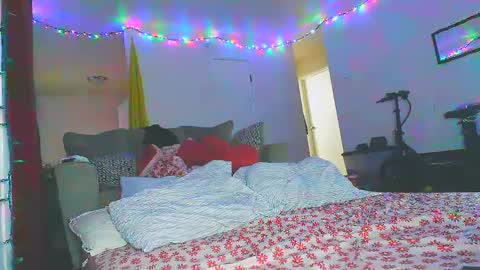 NovaAndDucky online show from September 2025 02:33:01 AM