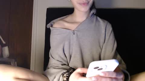 Snapshot of novafrey chatting on December 2024 02:38:02 AM Olivia online show from December 2024 02:38:02 AM