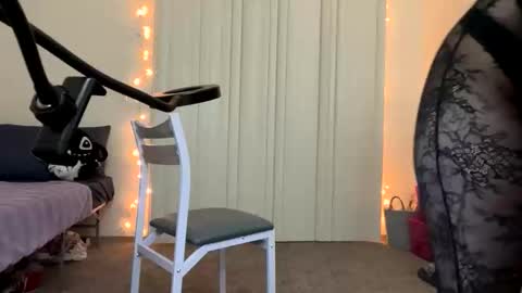 Snapshot of novahh_syxxx chatting on January 2026 07:45:01 AM novahh_syxxx online show from January 2026 07:45:01 AM
