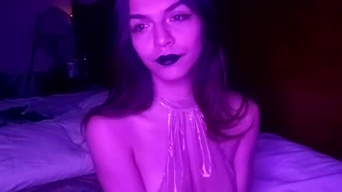 novalovelle online show from February 2026 09:30:02 PM