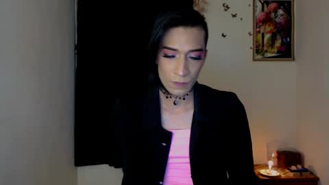 Nova...  online show from November 2025 10:42:01 PM