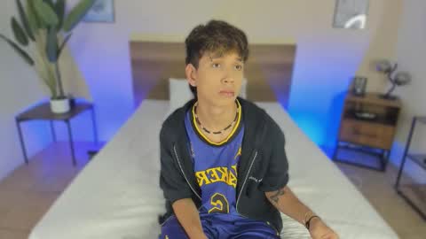 NovayBrian online show from November 2025 04:56:02 AM