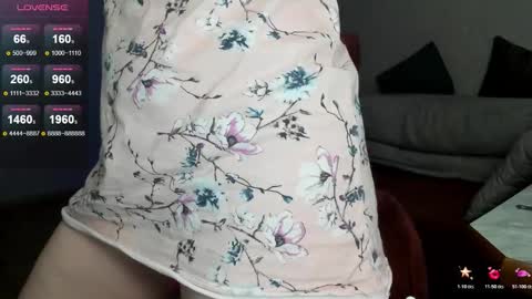 Snapshot of now_elly chatting on November 2025 06:21:01 PM Nowelly online show from November 2025 06:21:01 PM