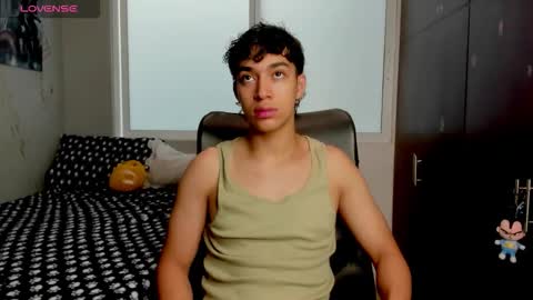 Snapshot of noxx_stark chatting on January 2026 05:50:01 PM Noxx online show from January 2026 05:50:01 PM