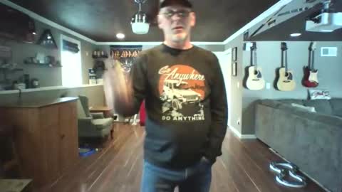 Snapshot of nudistguy194549 chatting on March 2025 08:40:01 PM Nudistguy online show from March 2025 08:40:01 PM