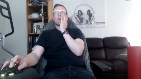 nursefan online show from October 2025 10:06:01 AM