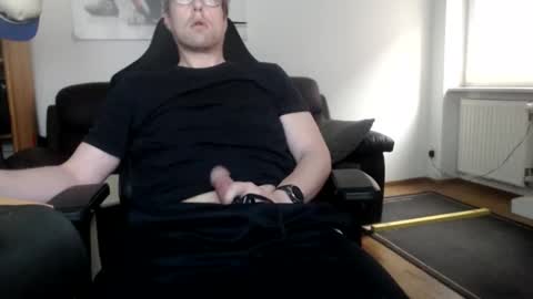 nursefan online show from December 2025 10:24:01 AM