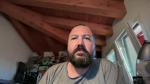 Nutelloso online show from October 2025 06:21:01 AM